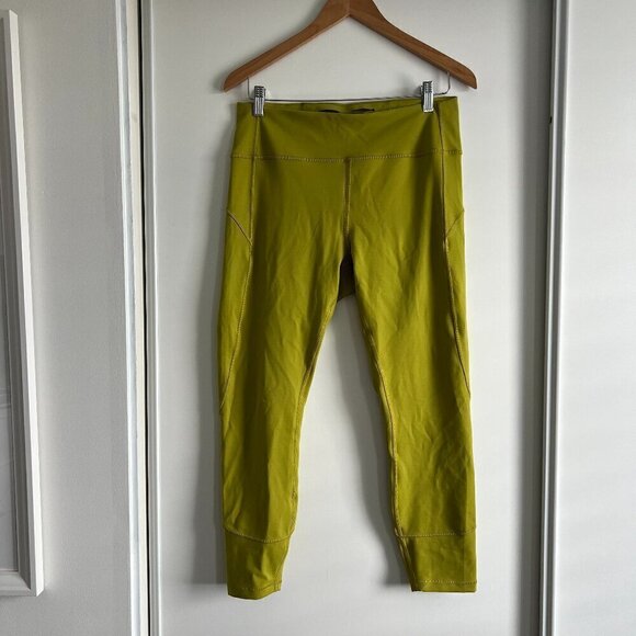 Lululemon | In Movement Tight 25" *Everlux - Picture 3 of 7